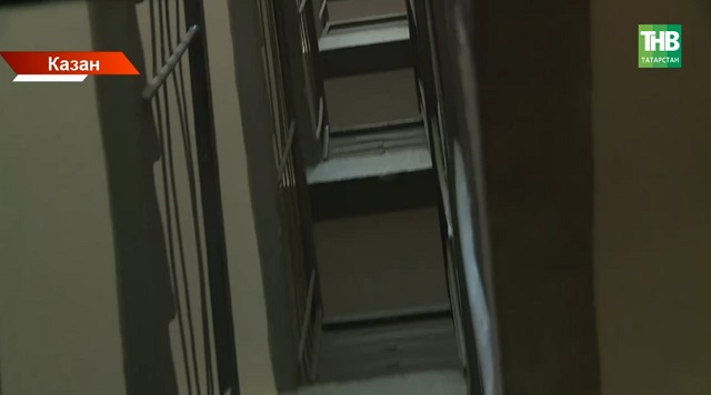 Казанда яшь ярымлык малай 8нче каттан егылып төшкән