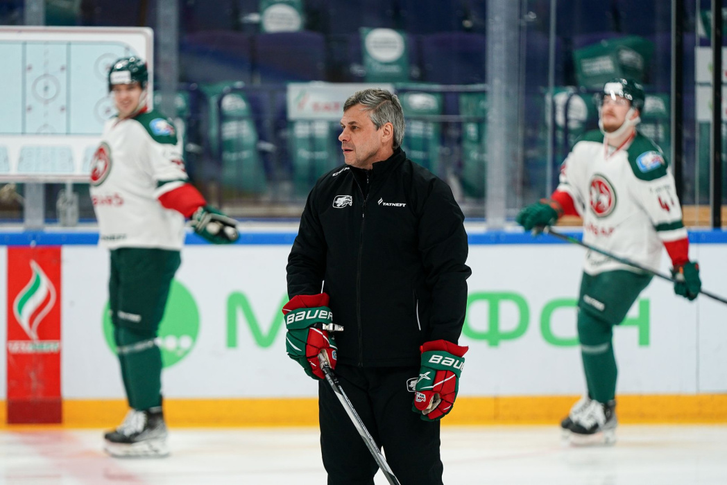 Сегодня сезон в КХЛ могут остановить из-за вспышки коронавируса