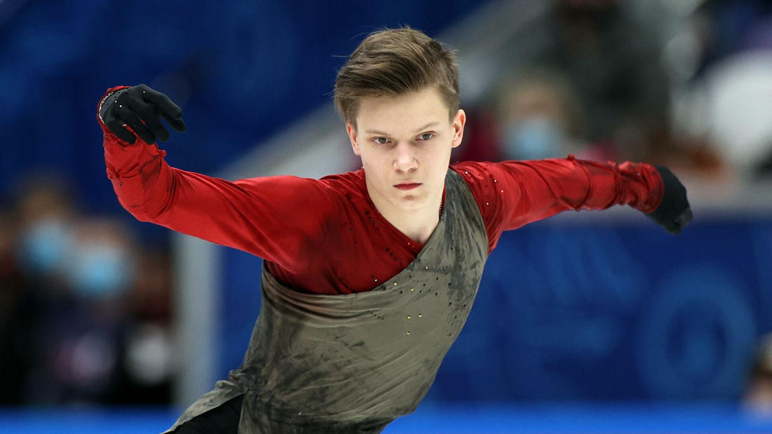Олимпиада-2022: После короткой программы фигуристов Семененко 7-й, Кондратюк – 15-й