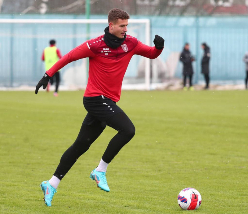 Оливер Абильдгор вернулся в «Рубин»