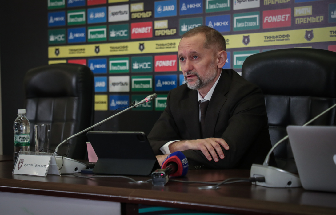 Три часа и ФНЛ. Сайманов оставил Слуцкого и рассказал про провальный сезон