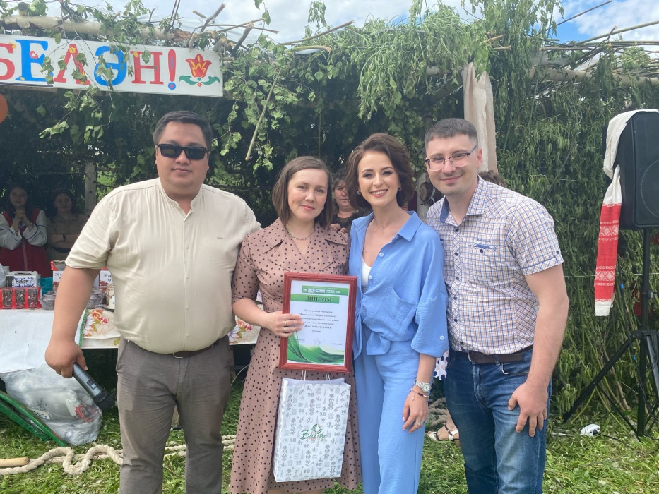 "Болгар радиосы" "Җырла, милләт! Җырла, Республика!" бәйгесе җиңүчесенә тәкәне тапшырды!