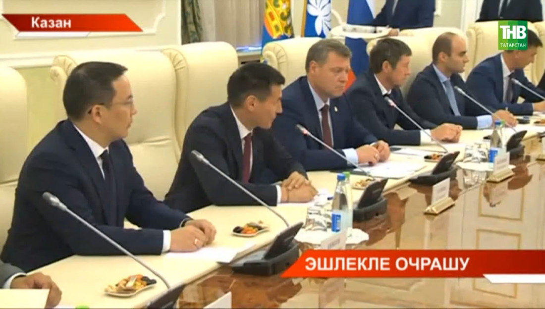 Татарстан Президенты Рөстәм Миңнеханов Калмык Республикасы һәм Әстерхан өлкәсе җитәкчеләре белән очрашты