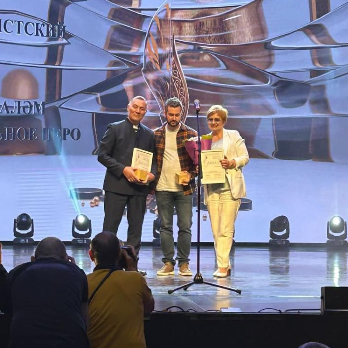 "Болгар радиосы" коллективына "Бәллүр каләм" тапшырылды