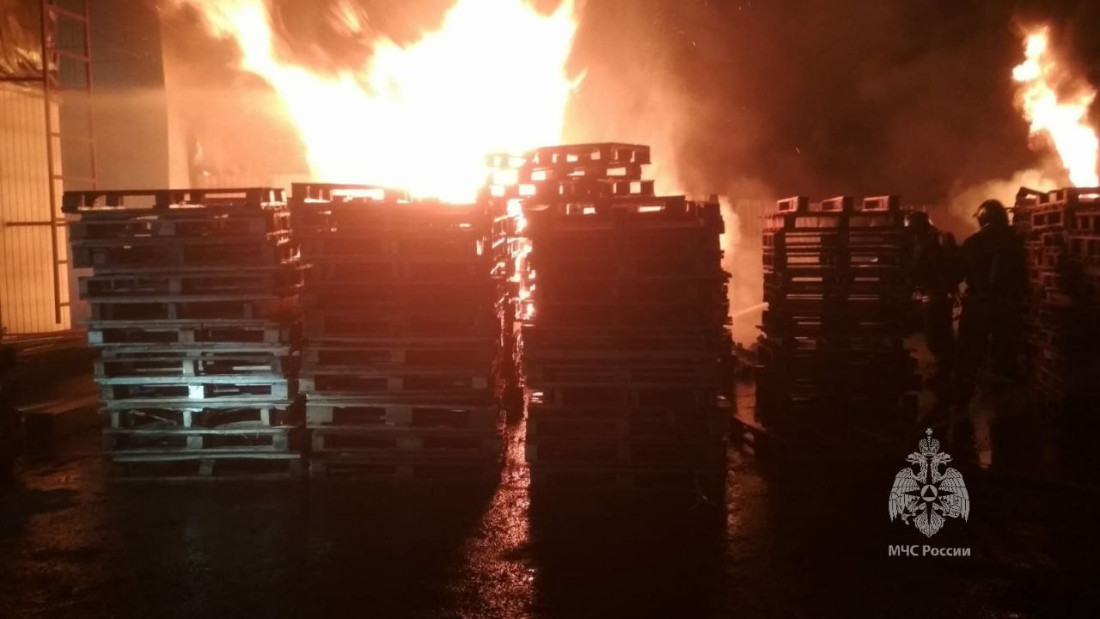 Төнге бәла: Казанның сәнәгать зонасында ут чыккан