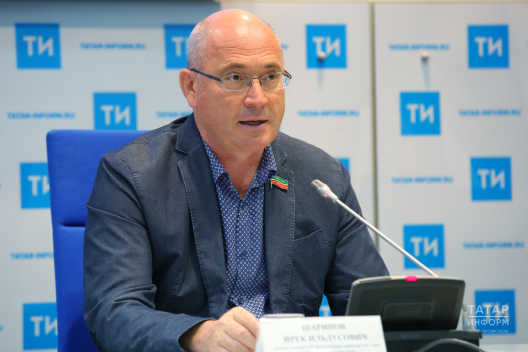 Татарстан Халыклар йортында директор алышынган