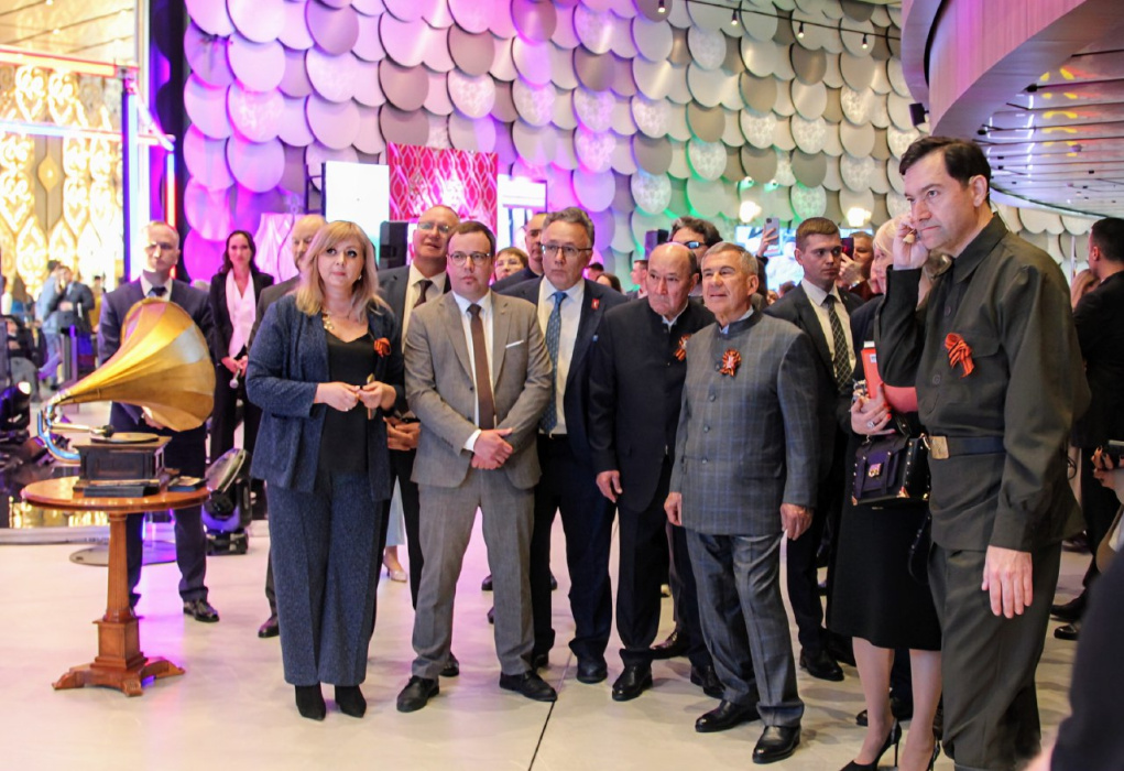 ТНВ каналы Рөстәм Миңнехановка яңа проектларын тәкъдим итте