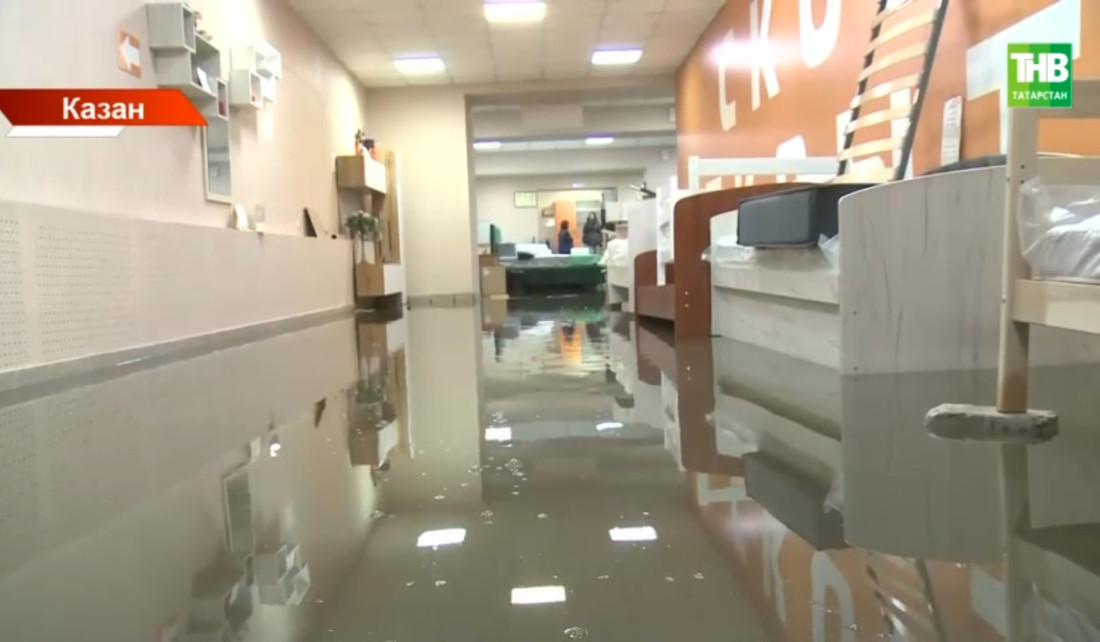 Бертуктаусыз коеп яуган яңгыр галәмәте - машиналар йөзә, җиһазлар яраксызга килә