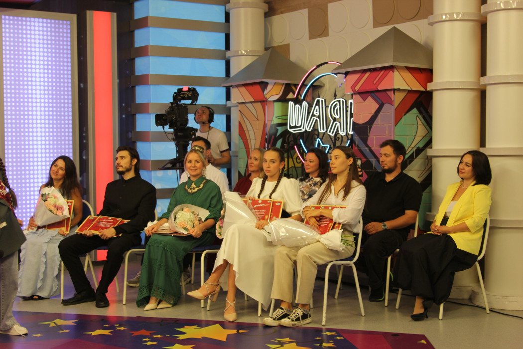 ШАЯН ТВда "Балачак җыры" җиңүчеләрен бүләкләделәр