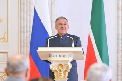 Минниханов обратился к татарстанцам в День народного единства