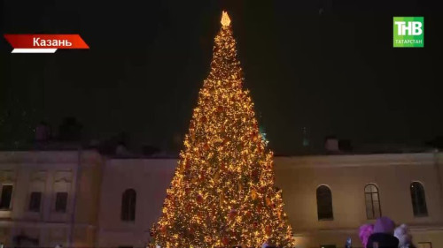 Ёлка, Снежная королева и танцы: как в Кремле зажгли Новый год