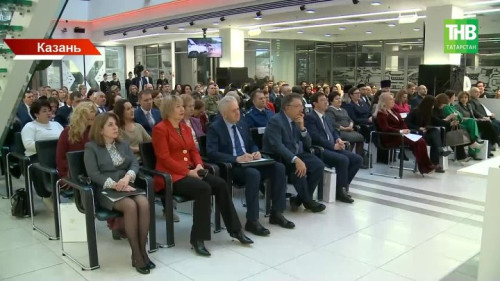 Женился в 92, родила в 57: как меняется семейная статистика Татарстана