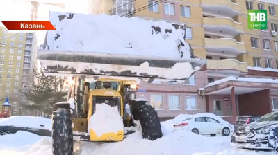 Вывезли 800 поездов снега: как работает «снежный фронт» Казани в цифрах и лицах