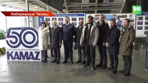 Студотряды возвращаются? В Челнах обсуждают кадровое будущее промышленности