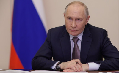 «Плечом к плечу с боевыми товарищами»: Путин поздравил мусульман России с Ураза-байрамом