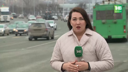 Более 1000 штрафов: камеры начали фиксировать водителей с телефонами в Татарстане