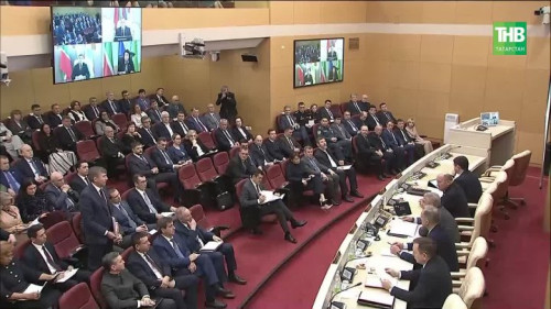 Денег нет, но вы держитесь: бюджет Татарстана недополучил почти 5 миллиардов рублей