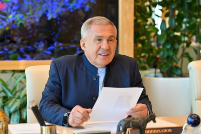 Рустам Минниханов поручил держать ход голосования на постоянном контроле