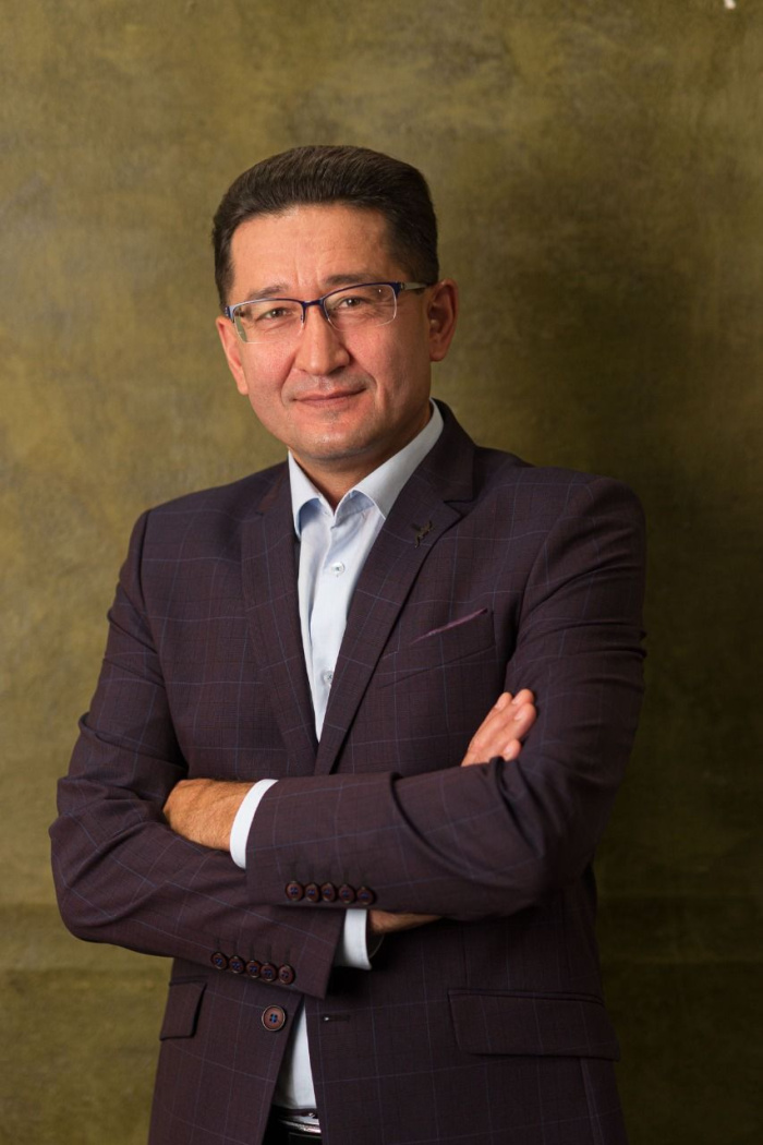 Ведущий программы «Ком сәгате» на ТНВ Данил Гиниятов празднует юбилей