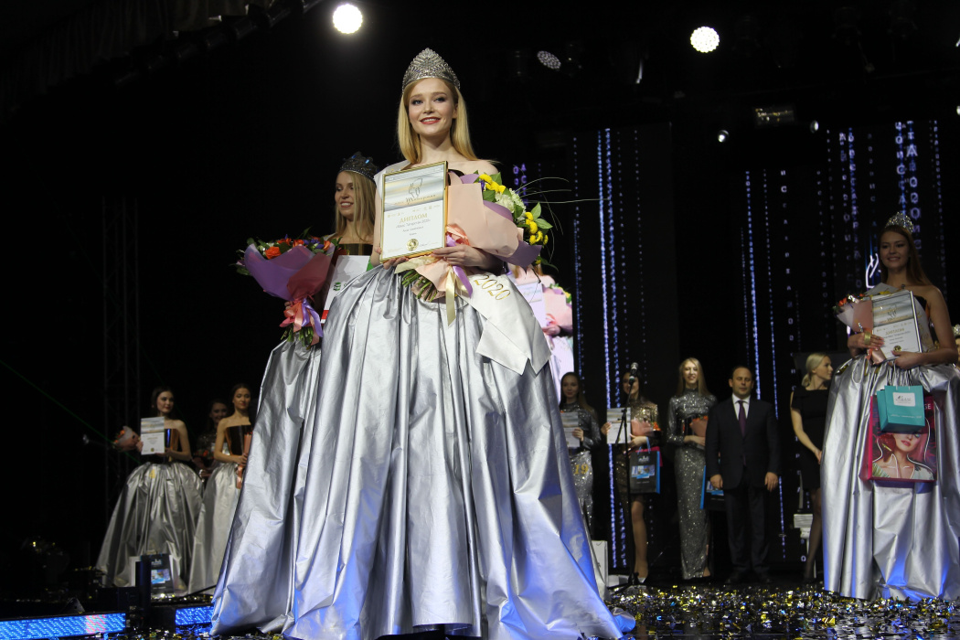 "Галактическая красота": в Казани прошел конкурс красоты "Мисс Татарстан -  2020"