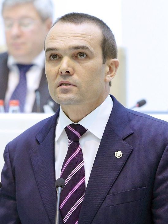 Предлагавшего "мочить" журналистов главу Чувашии предложили исключить из "ЕР"