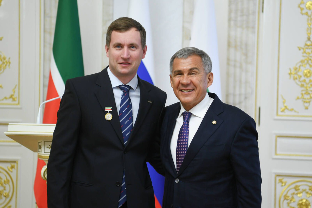 "Золотой бедуин": в Казани наградили победителей ралли-марафона «Дакар» команду «КАМАЗ» (ВИДЕО)