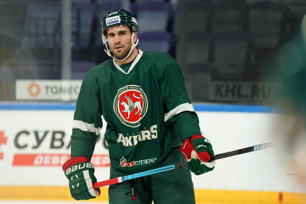 Форвард «Ак Барса» Кормье пропустит «Зеленое дерби» из-за драки