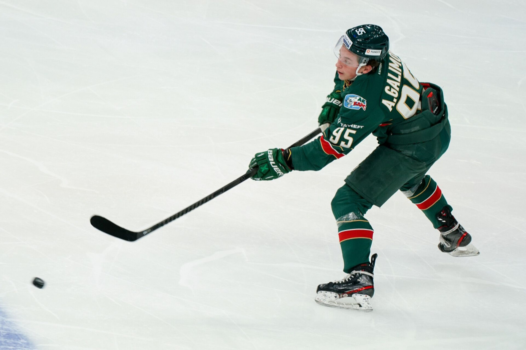 Артем Галимов и внук Билялетдинова попали в символическую сборную КХЛ до 21 года