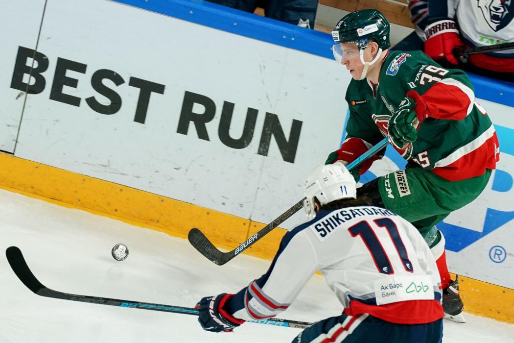 Дыняк попал в заявку «Ак Барса» на матч с «Нефтехимиком»