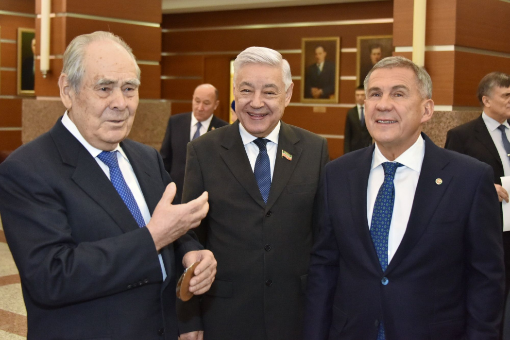 Шаймиев предложил вынести на уровень Путина вопросы сохранения национальных языков 