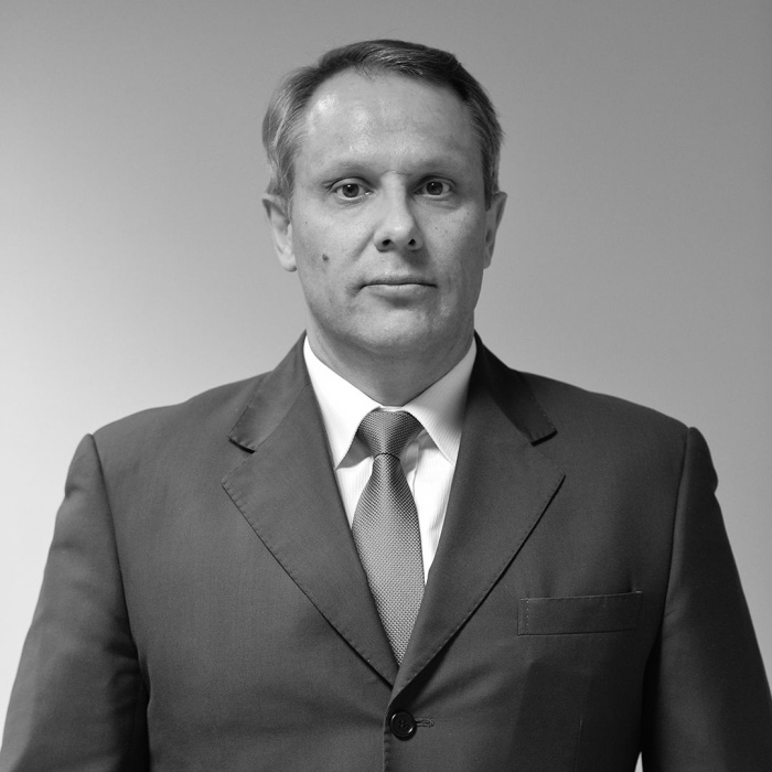 Спортивный директор «Авангарда» Евгений Радионов скончался в 48 лет из-за болезни