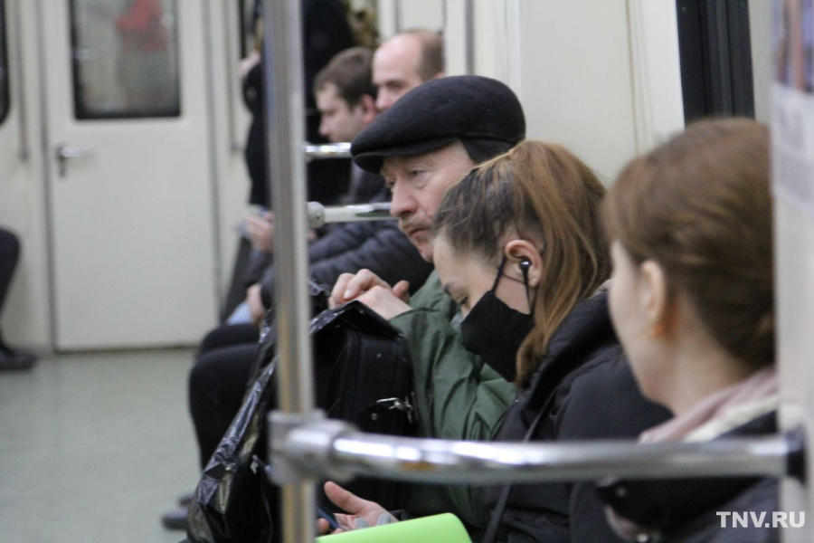 В вагоне казанского метро