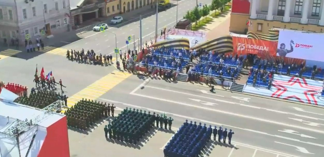 Парад Победы в новом формате: как он прошел в Казани? - видео