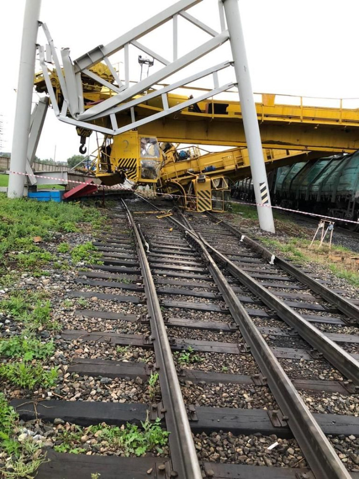 На заводе ТЭМПО в Челнах рухнули три промышленных крана