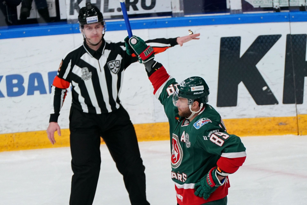 Гол Яруллина принес победу «Ак Барсу» над «Нефтяником» в Казани