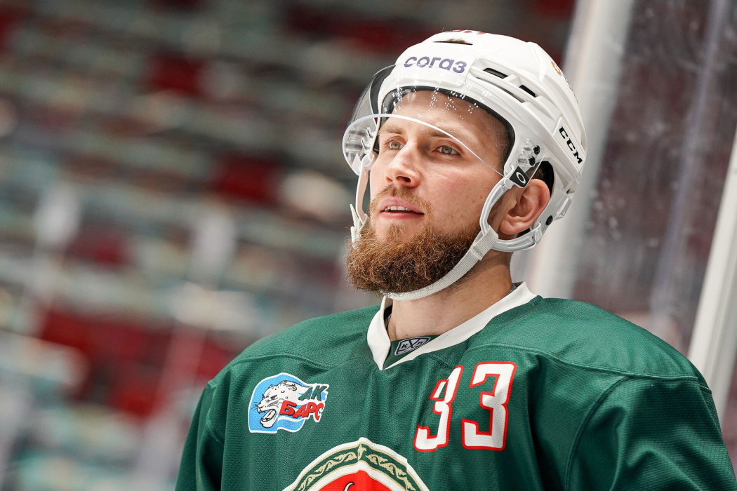 Яруллин набрал сотое очко в матчах за «Ак Барс», Азеведо провел 400 матчей за клуб