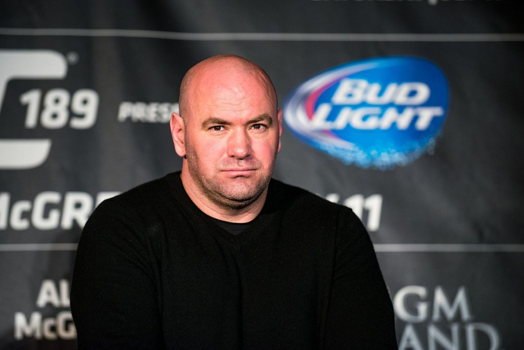 «Так хотел его отец»: президент UFC уверен, что Нурмагомедов вернется в октагон