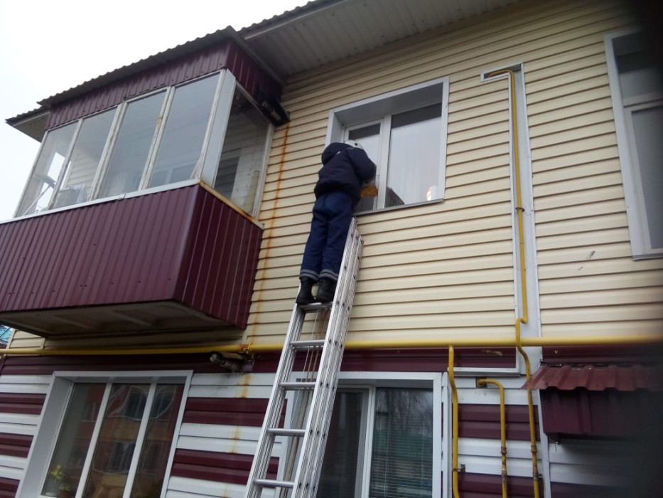  В Татарстане из запертых квартир спасли троих пожилых женщин