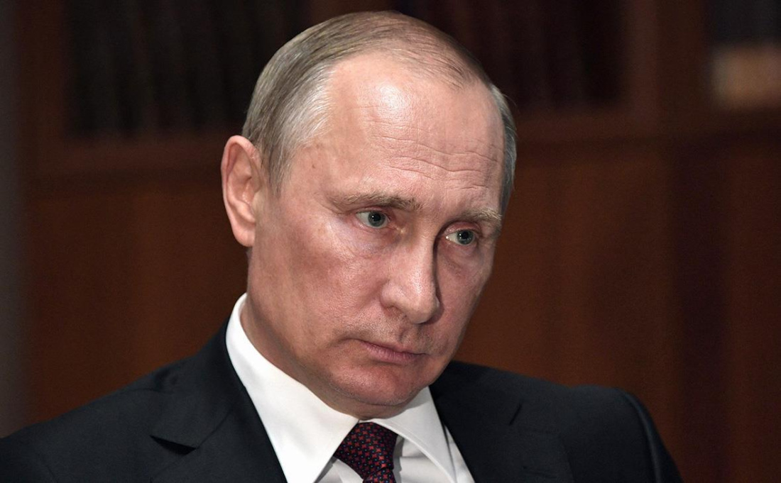 Путин поздравил «КАМАЗ-мастер» с победой на «Дакаре»