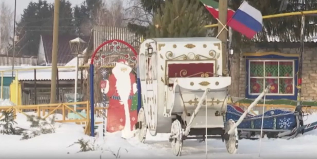 Умелец из Татарстана смастерил карету для жены на 8 Марта - видео