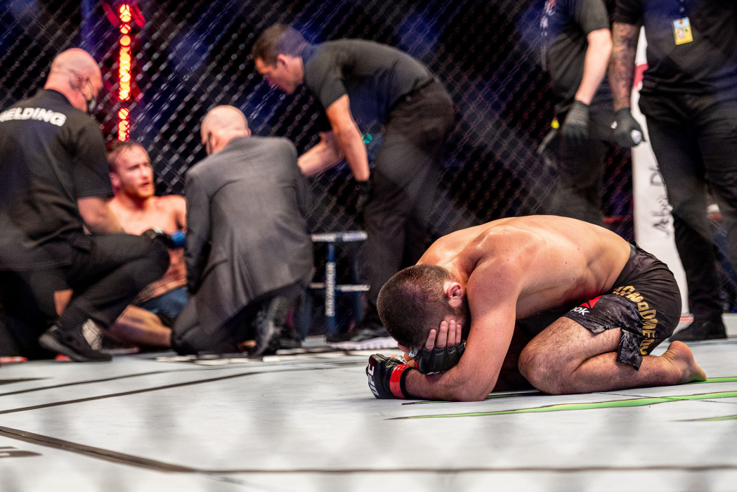 UFC: Хабиб Нурмагомедов исключен из всех рейтингов
