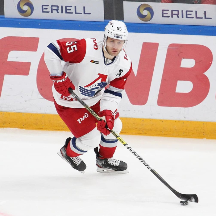 Источник: Владимир Ткачев может перейти из «Локомотива» в «Авто» или «Магнитку»