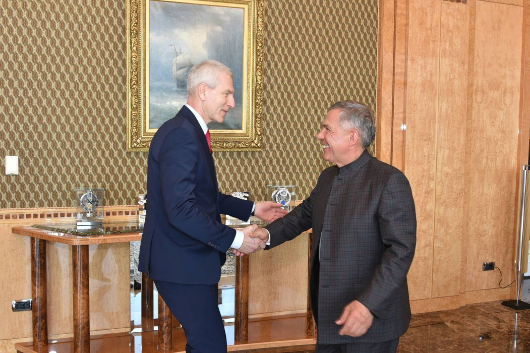 Минниханов обсудил с главой минспорта РФ проведение в Казани соревнований международного уровня