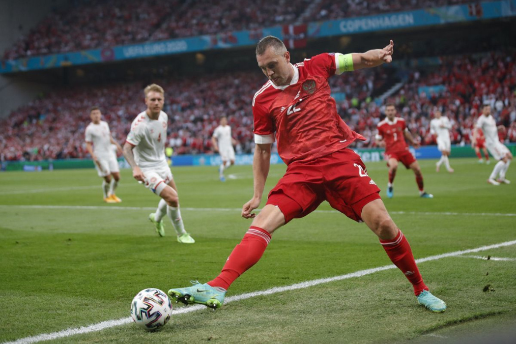 Черчесов не виноват: российский футбол стоит как Месси, но играет как Дзюба