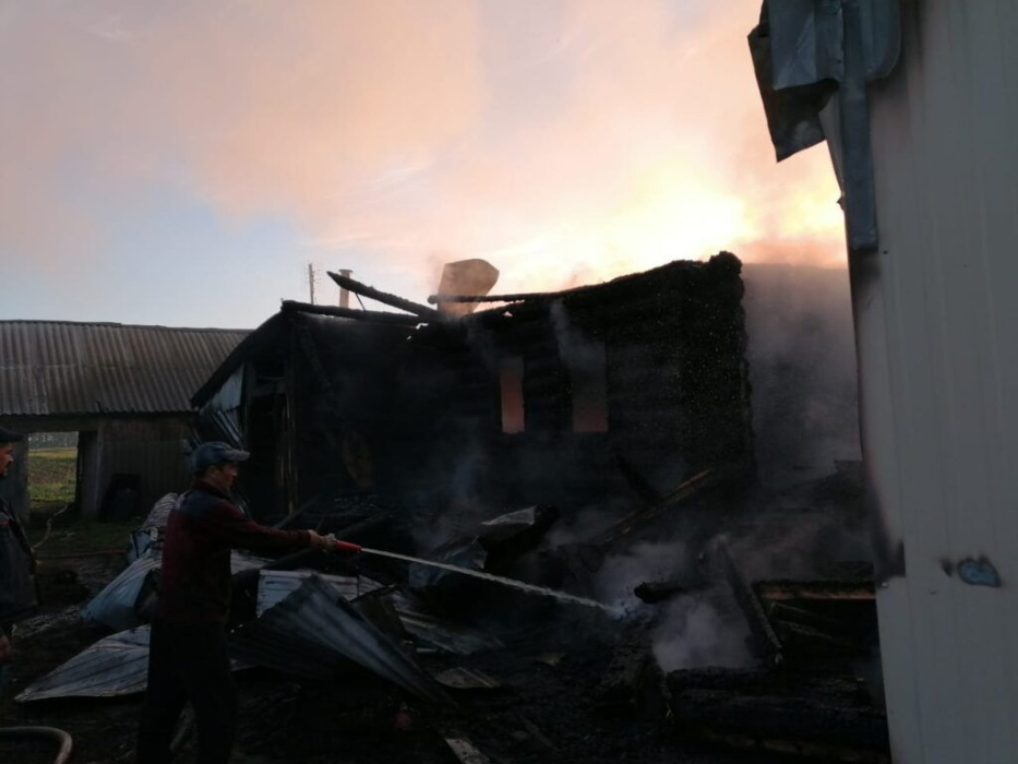 «Янгын әнине йортсыз калдырды, хәзер сарайда яши»