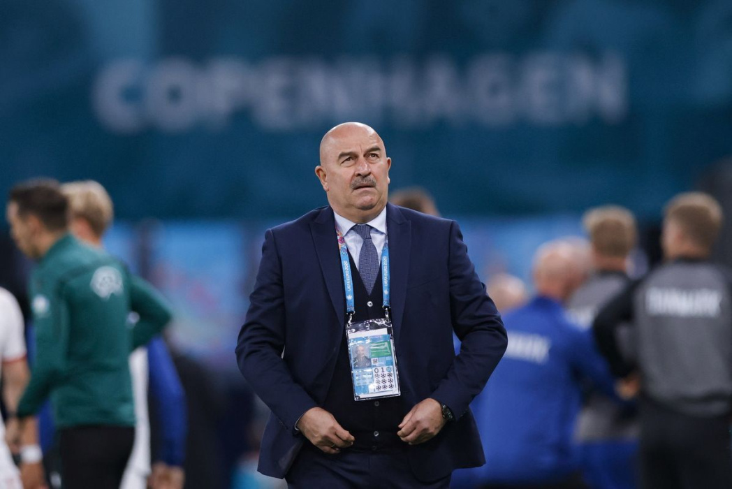 Источник: Черчесов может быть уволен с поста главного тренера сборной России