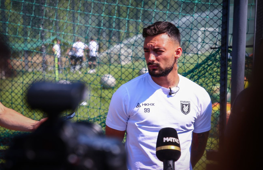 Слуцкий назвал сильные качества новичка «Рубина» Хакшабановича