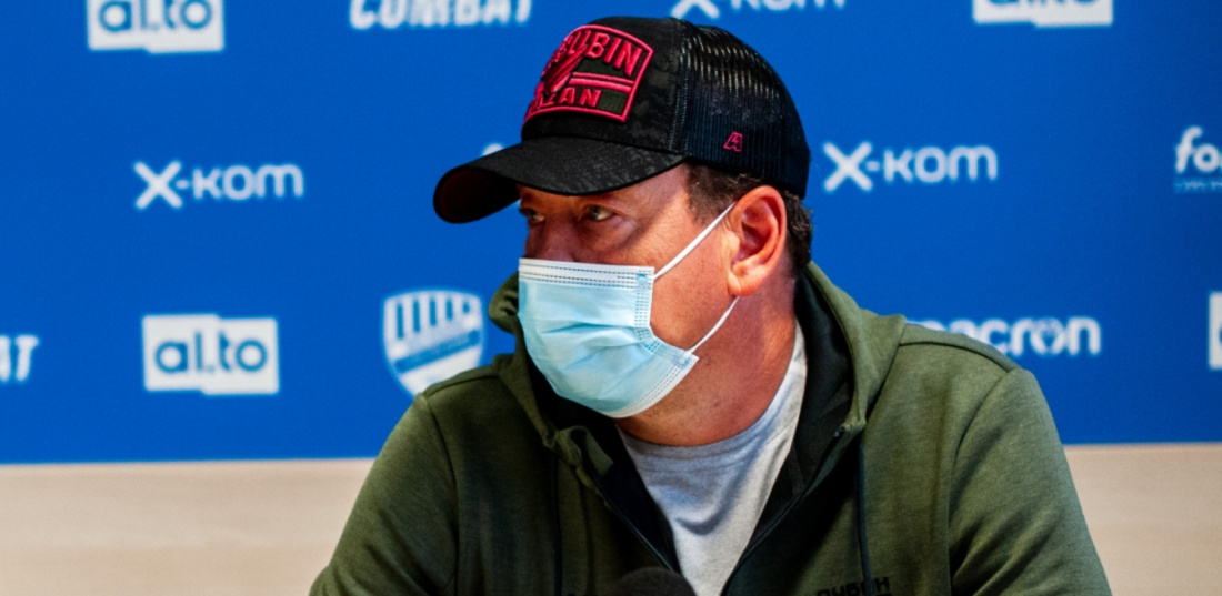 «Они убили газон»: Слуцкий призвал руководство Татарстана помочь с полем «Ак Барс Арены»