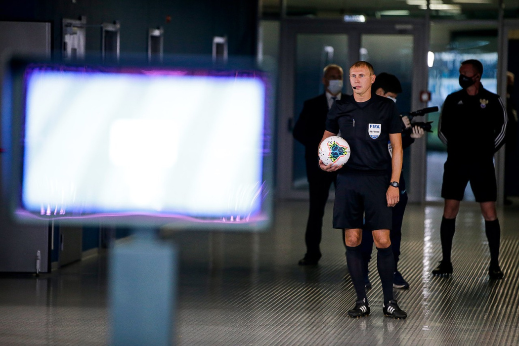 «Рубин» оштрафовали на 10 тыс рублей за мат болельщиков в адрес судьи Иванова