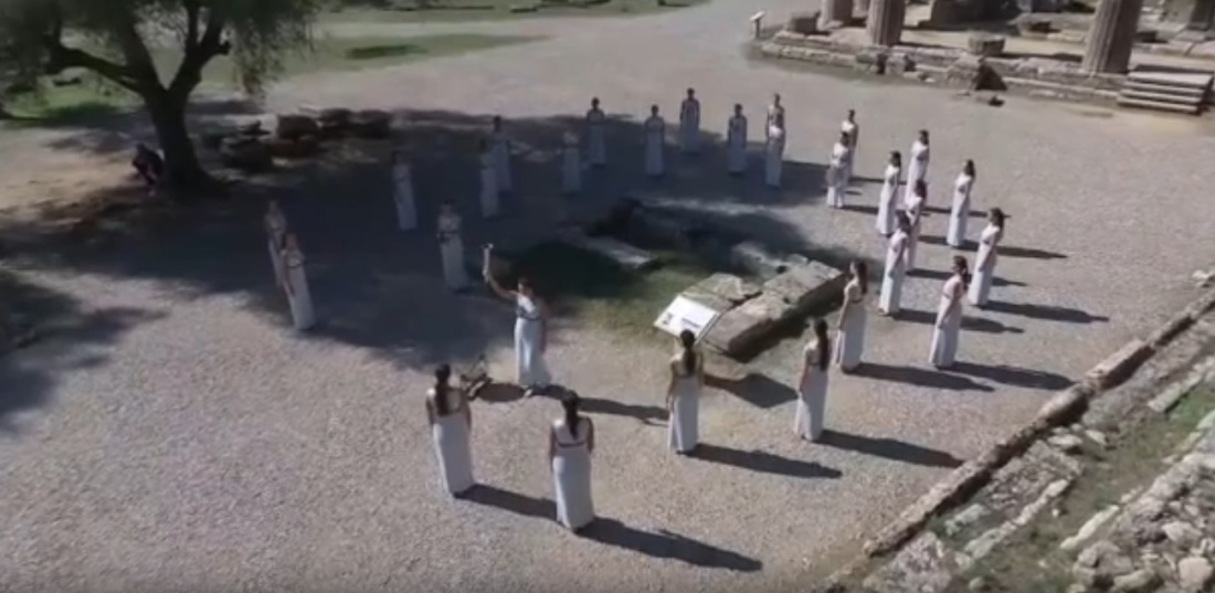 Видео: в Греции зажгли огонь для зимних Олимпийских игр 2022 в Пекине